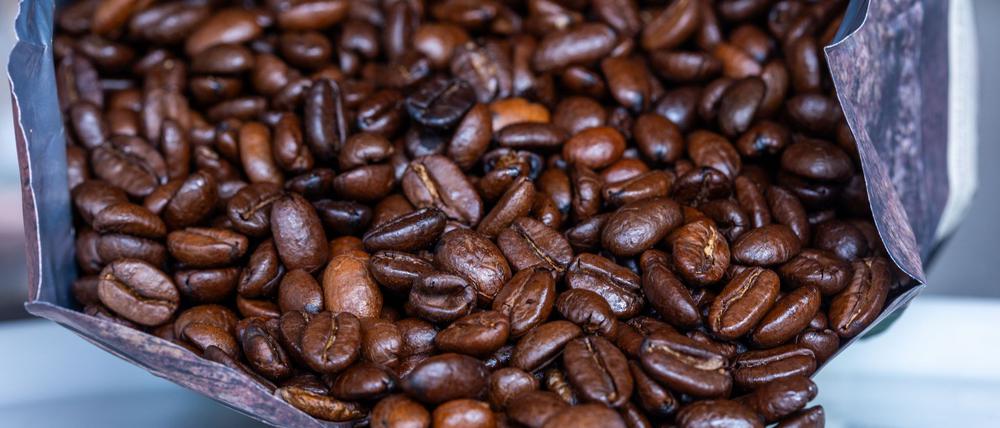 Die Polizei ermittelt nun zu den genauen Umständen der Kaffee-Diebstähle im Landkreis Passau. (Symbolbild)