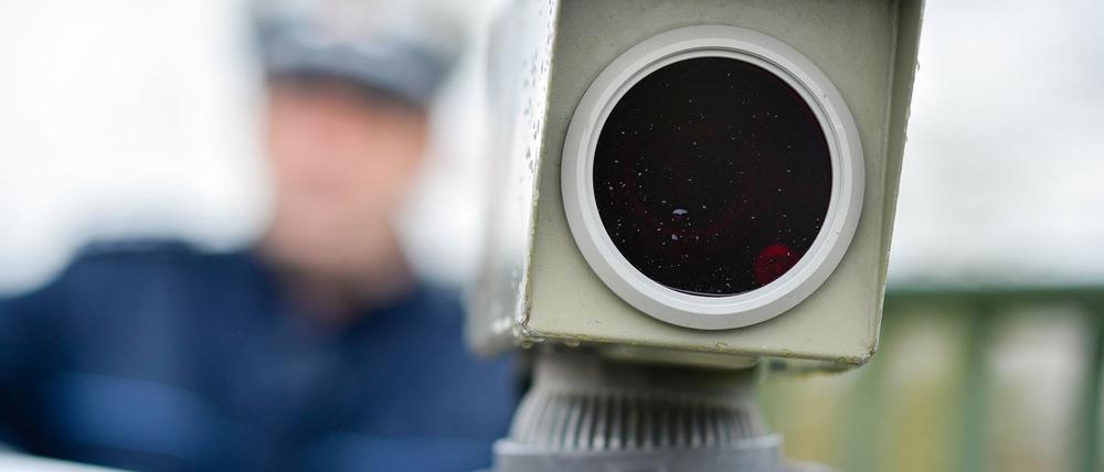 Die Brandenburger Polizei geht in dieser Woche verstärkt gegen Raser vor. (Archivbild)