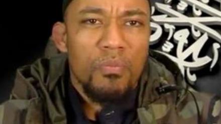 Screenshot eines Fotos des Berliner Rapper und Islamisten Denis Cuspert alias Deso Dogg, November 2014 auf Twitter veröffentlicht.