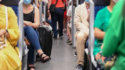 Deutsche verbringen im Schnitt 10 Stunden am Tag mit Sitzen.