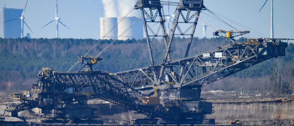 Gaskraftwerke sollen vielerorts Kohlemeiler ersetzen - auch in Ostdeutschland, wie Wirtschaftsministerin Reiche betont. (Archivbild)