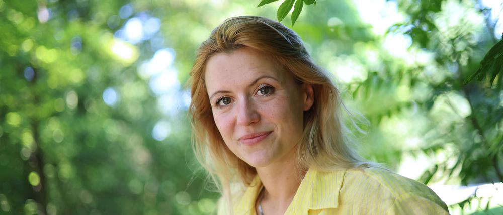 Laura Storz spielt die Hauptrolle in dem Film „Die Kinderschwindlerin“.