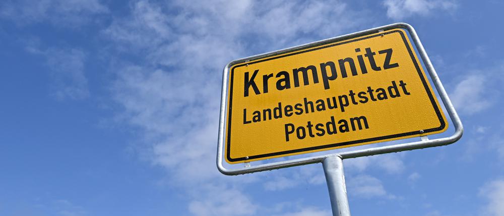 Das Ortseingangsschild des neuen Potsdamer Stadtteils Krampnitz.
