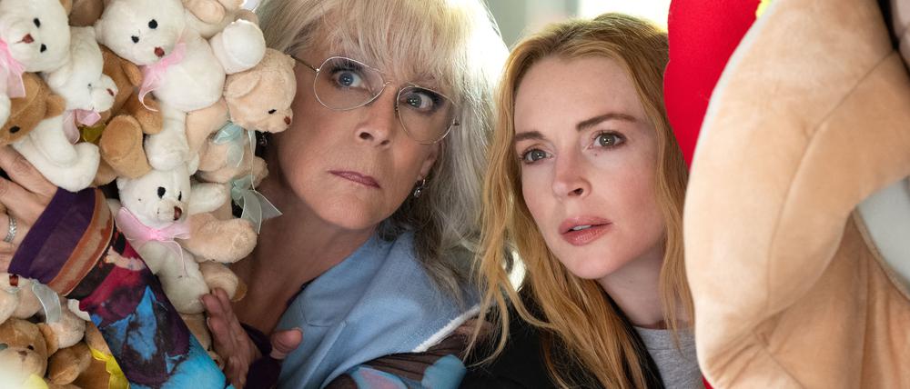 Jamie Lee Curtis und Lindsay Lohan in „Freakier Friday“. 