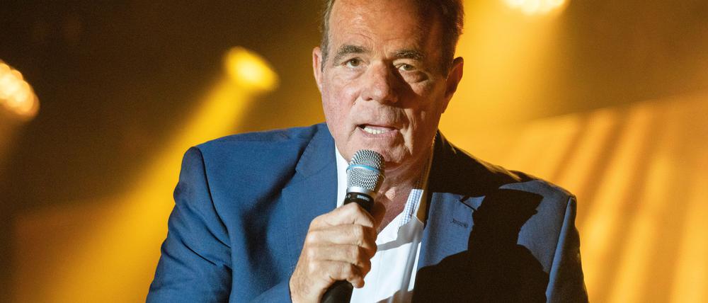 Sänger Hein Simons, vielen besser bekannt als „Heintje“, bangt um sein Gehör.