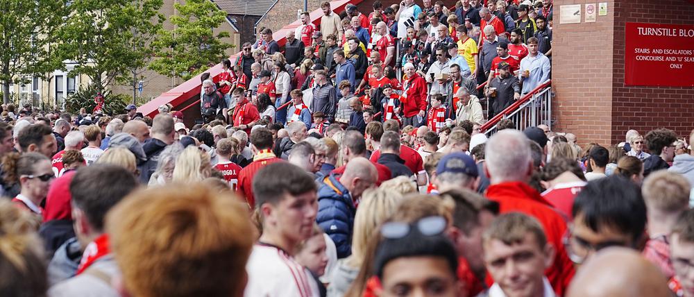 Das Stadion des FC Liverpool ist evakuiert worden.