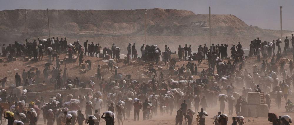Berichten zufolge möchte Israels Ministerpräsident Netanjahu nunmehr den ganzen Gazastreifen einnehmen. 