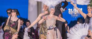 "Die Fledermaus" der Kammeroper Schloss Rheinsberg
Fotos: Axel Lauer