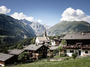 In der Barockkirche von Ernen im Oberwallis finden den ganzen Sommer über fast täglich Konzerte statt.