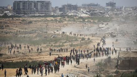 Derzeit leben knapp zwei Millionen Menschen im an vielen Orten zerstörten Gazastreifen. 