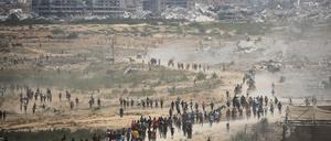 Derzeit leben knapp zwei Millionen Menschen im an vielen Orten zerstörten Gazastreifen. 