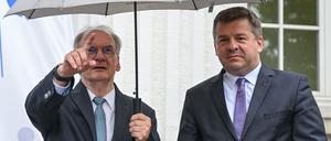 Ministerpräsident Reiner Haseloff und sein Wirtschaftsminister Sven Schulze. Wer von beiden tritt in Sachsen-Anhalt für die CDU an?