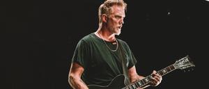 The Queens Of The Stone Age live in Rome, Italy - 4 Jul 2024 Josh Homme performs on stage at the Auditorium Parco della Musica Ennio Morricone with his band Queens Of The Stone Age in Rome. Rome Italy Copyright: xValeriaxMagrix/xSOPAxImagesx QOTSA_RM_17 The Queens Of The Stone Age live in Rome, Italy - 4 Jul 2024 Josh Homme performs on stage at the Auditorium Parco della Musica Ennio Morricone with his band Queens Of The Stone Age in Rome. 
IMAGO / SOPA Images