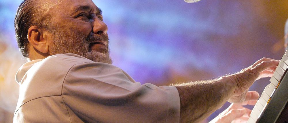 Bekannt war Palmieri für seine furiosen Konzerte, bei denen er zuweilen auch mit seinen Ellbogen auf das Klavier einhämmerte. (Archivfoto)