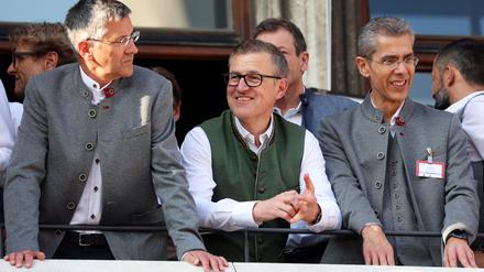 Michael Diederich (rechts) verlässt den FC Bayern und wechselt in die Wirtschaft.
