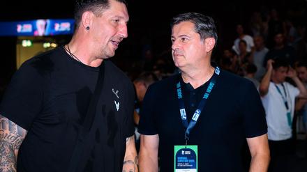 Würden sich über einen Handball-Standort München freuen: Füchse-Sportvorstand Stefan Kretzschmar (l) und Dyn-Gründer Christian Seifert.