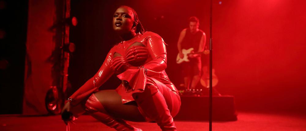 Ama Serwah Genfi alias Amaarae bei einem Konzert im Astra Kulturhaus in Berlin, 9. März 2024. Amaarae Konzert Berlin *** Ama Serwah Genfi alias Amaarae at a concert at Astra Kulturhaus in Berlin, March 9, 2024 Amaarae concert Berlin