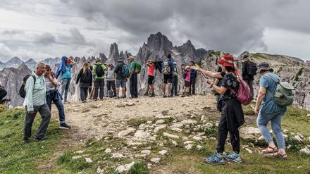Südtiroler Hotspots wie die Drei Zinnen sind ein beliebtes Touristenziel.
