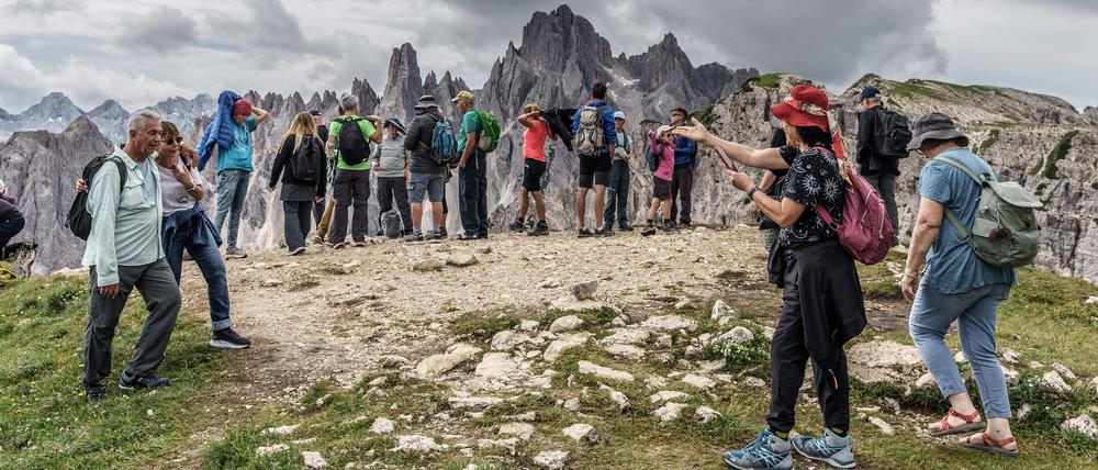 Südtiroler Hotspots wie die Drei Zinnen sind ein beliebtes Touristenziel.