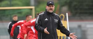 Union-Trainer Steffen Baumgart muss noch einiges neu sortieren in seiner Mannschaft.