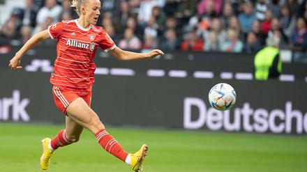 Bayern-Stürmerin Lea Schüller wird zum Saisonstart vor einer Rekordkulisse spielen.
