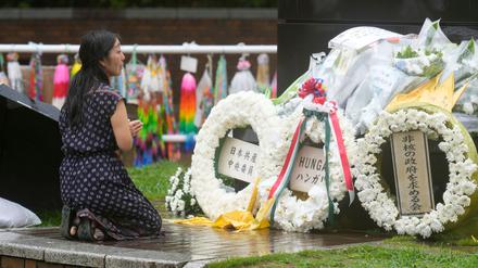 Mit einem Appell zur Abschaffung aller Atomwaffen hat die japanische Stadt Nagasaki der Opfer des Atombombenabwurfs vor 80 Jahren gedacht. 