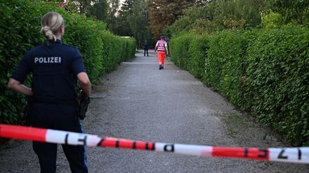 Die Polizei ist in der Kleingartenanlage im Einsatz.