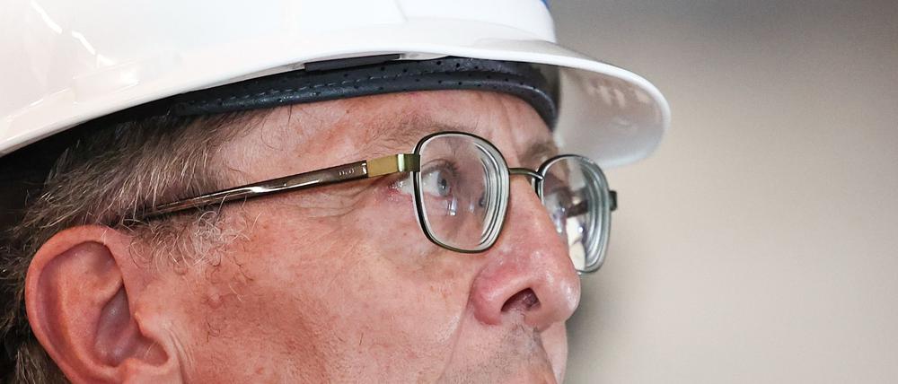 Bausenator Christian Gaebler (SPD) will zusätzliche Instrumente zur Begrenzung des rasanten Mietanstiegs in Berlin. (Archivbild)