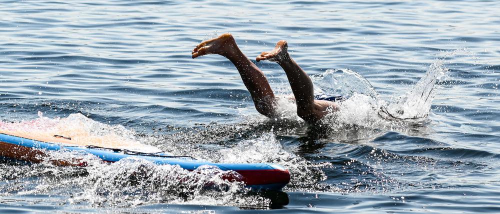 In den kommenden Tagen dürften die Badegewässer in Brandenburg wieder gut besucht werden. (Symbolbild)