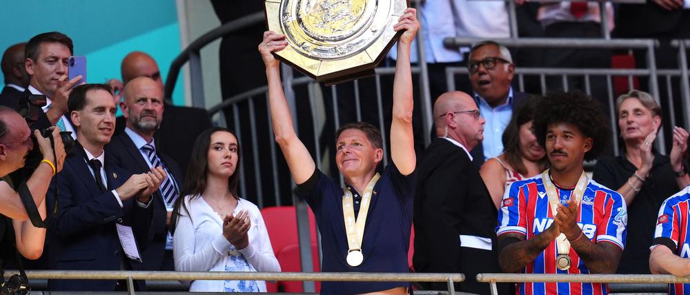 Nach dem ersten Titel in dieser Saison kassierte Crystal Palace um Trainer Oliver Glasner nun vor dem Internationalen Sportgerichtshof Cas eine Pleite. 