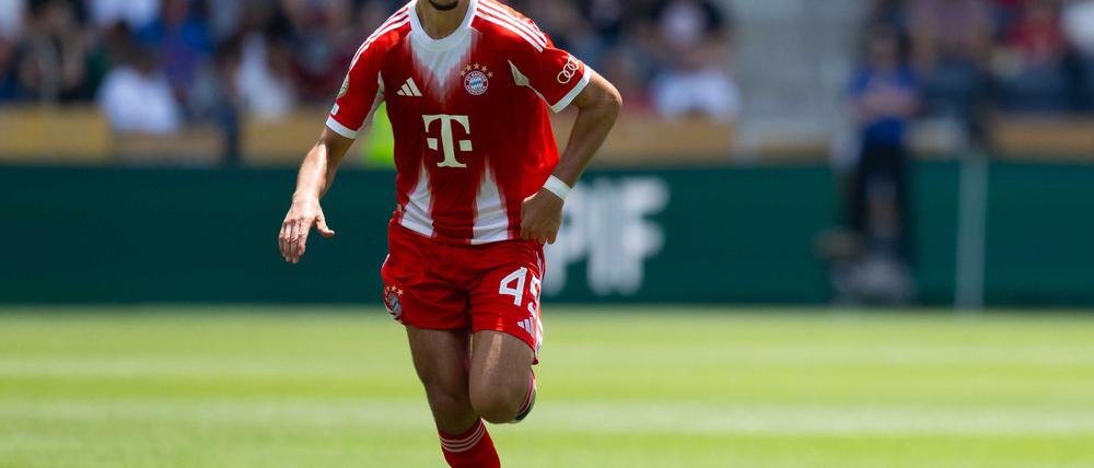 Aleksandar Pavlovic ist zurück auf dem Trainingsplatz.
