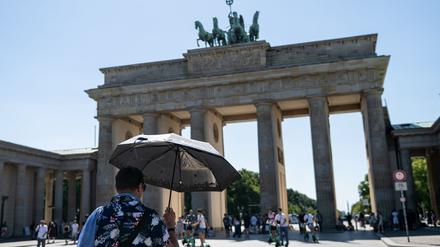 Die Temperaturen liegen in Berlin und Brandenburg in den kommenden Tagen deutlich über 30 Grad. (Symbolbild)