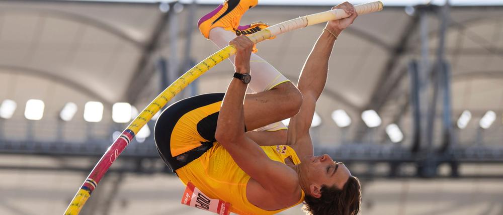Armand Duplantis steigerte seinen Stabhochsprung-Weltrekord auf 6,29 Meter.