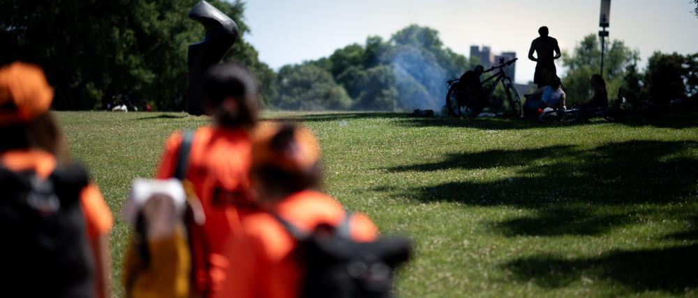 Wenn Rauch aufsteigt, wissen die Grill-Scouts: Jetzt ist ihr Rat gefragt.