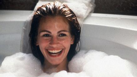 Vivian Ward (Julia Roberts) taucht in eine völlig neue Welt voller Luxus ein. +++ Die Verwendung des sendungsbezogenen Materials ist nur mit dem Hinweis und Verlinkung auf RTL+ gestattet. +++