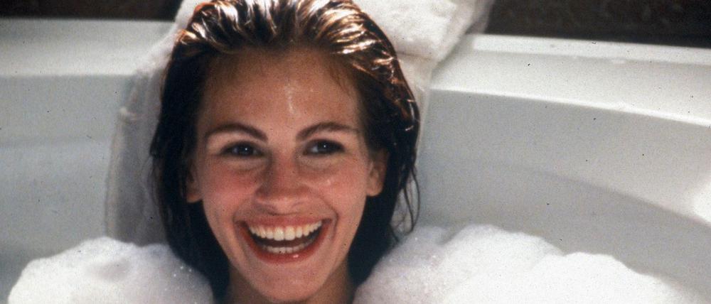 Vivian Ward (Julia Roberts) taucht in eine völlig neue Welt voller Luxus ein. +++ Die Verwendung des sendungsbezogenen Materials ist nur mit dem Hinweis und Verlinkung auf RTL+ gestattet. +++