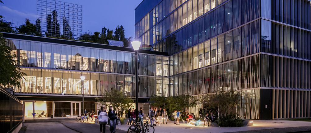 Das Berliner Institut für Medizinische Systembiologie des Max Delbrück Center (MDC-BIMSB) in Berlin-Mitte ist Teil der Berlin Research 50, dem Verbund der außeruniversitären Forschungsinstitute.
