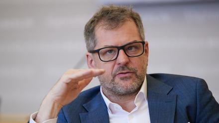 Grünen-Fraktionschef Werner Graf sieht falsche Weichenstellungen bei der Fernwärme in Berlin. 