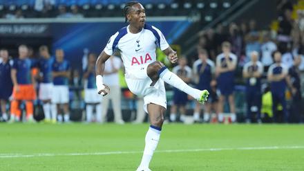 Mathys Tel von Tottenham Hotspur wurde nach seinem verschossenen Elfmeter im Internet beleidigt