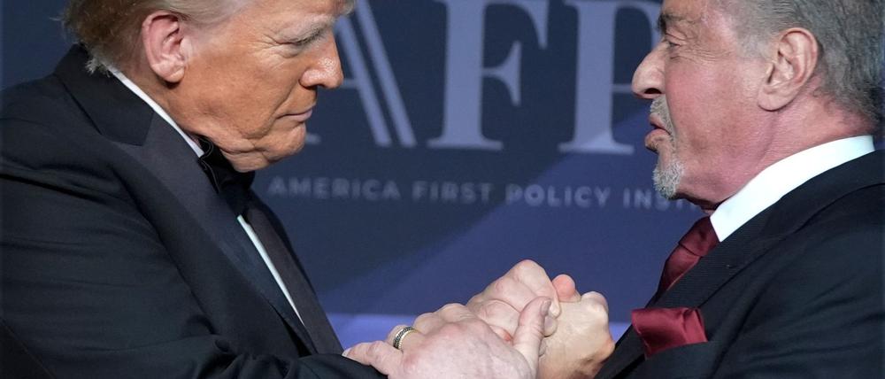 Zwei, die sich gern haben: US-Präsident Donald Trump und Actionfilm-Ikone Sylvester Stallone, (Archivbild)