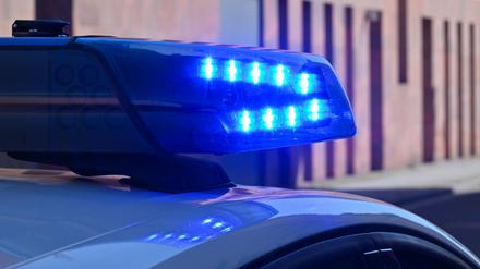 Ein Polizeiwagen im Einsatz. (Symbolbild)