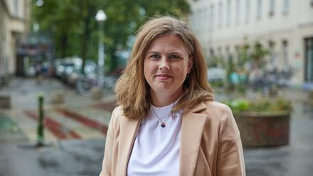 Clara Herrmann (Bündnis 90/Die Grünen), Bezirksbürgermeisterin Friedrichshain-Kreuzberg, aufgenommen im Rahmen einer Pressekonferenz. 