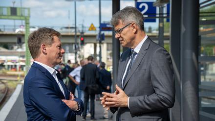 Vor dem Abschied: Ein paar Wochen werden Verkehrsminister Patrick Schnieder und Bahnchef Richard Lutz noch zusammenarbeiten. 