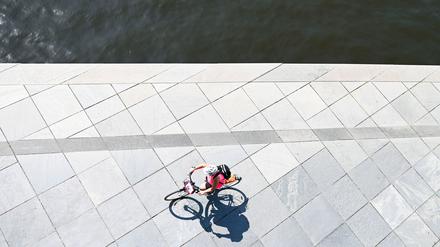 Der Sommer ist derzeit heiß. 