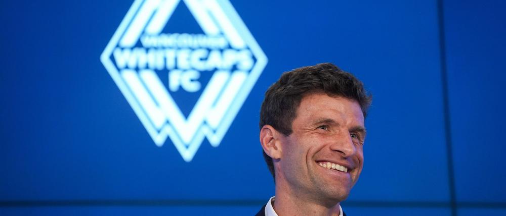 Müller hatte Spaß bei seiner Vorstellung und platzierte auch auf Englisch seine Scherze.