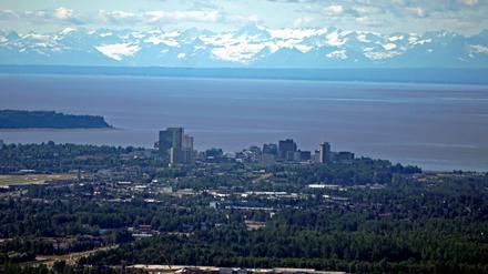 Die Stadt Anchorage ist Schauplatz eines Treffens zwischen US-Präsident Trump und dem russischen Präsidenten Putin.