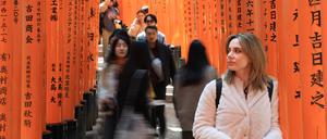 Der Fushimi Inari Schrein ist eine der bekanntesten und meistbesuchten Sehenswürdigkeiten in Kyoto.
