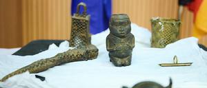 Benin-Bronzen liegen im Außenministerium in Abuja. (Archivfoto)