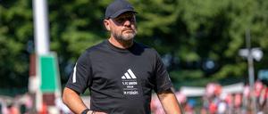 Trainer Steffen Baumgart (1. FC Union Berlin) betritt das Stadion. 