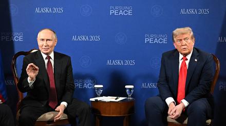 Russlands Staatschef Wladimir Putin und US-Präsident Donald Trump bei ihrem Treffen in Alaska.